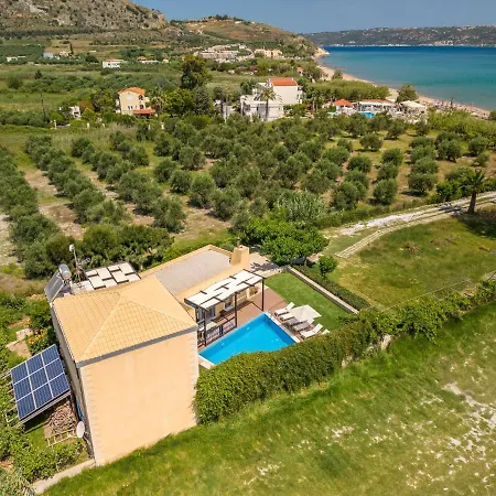 Calma Seaside Villa Kalívesz